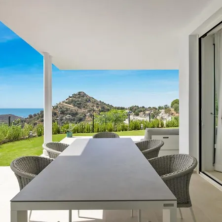 Hillside Flat With Pool By Costarentals - Ref M49 Lägenhet *