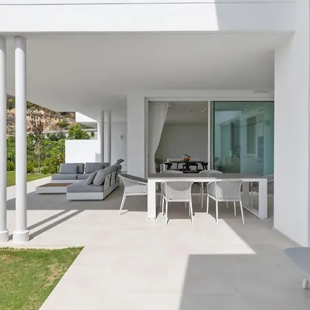 Appartement Hillside Flat With Pool By Costarentals - Ref M49
