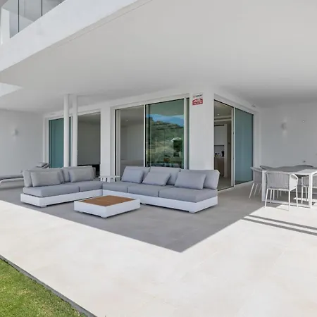 Hillside Flat With Pool By Costarentals - Ref M49 * Marbella