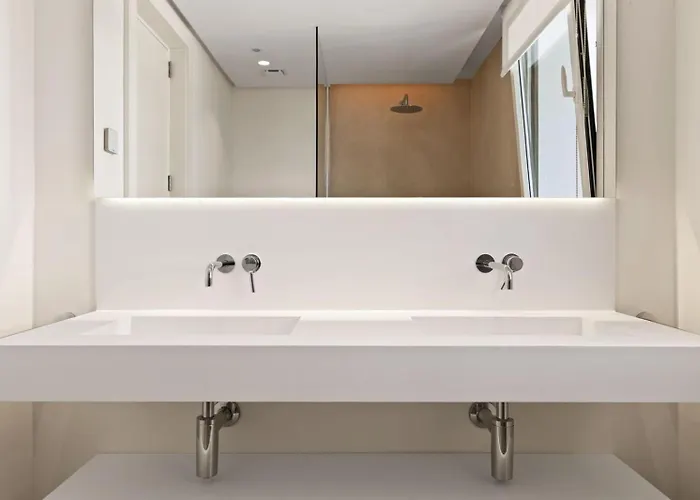Hillside Flat With Pool By Costarentals - Ref M49 Apartment
