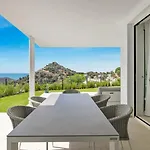 Hillside Flat With Pool By Costarentals - Ref M49 Apartman *