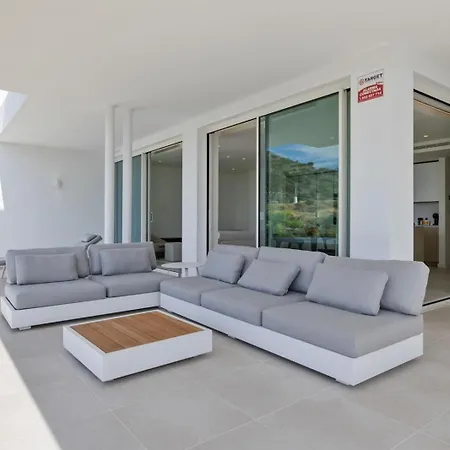 Hillside Flat With Pool By Costarentals - Ref M49 Марбелья