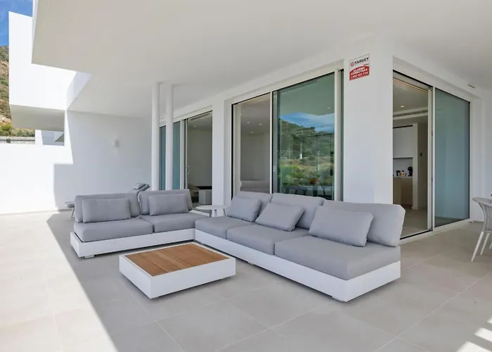 Hillside Flat With Pool By Costarentals - Ref M49 Marbella